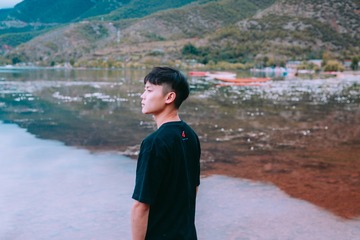 001