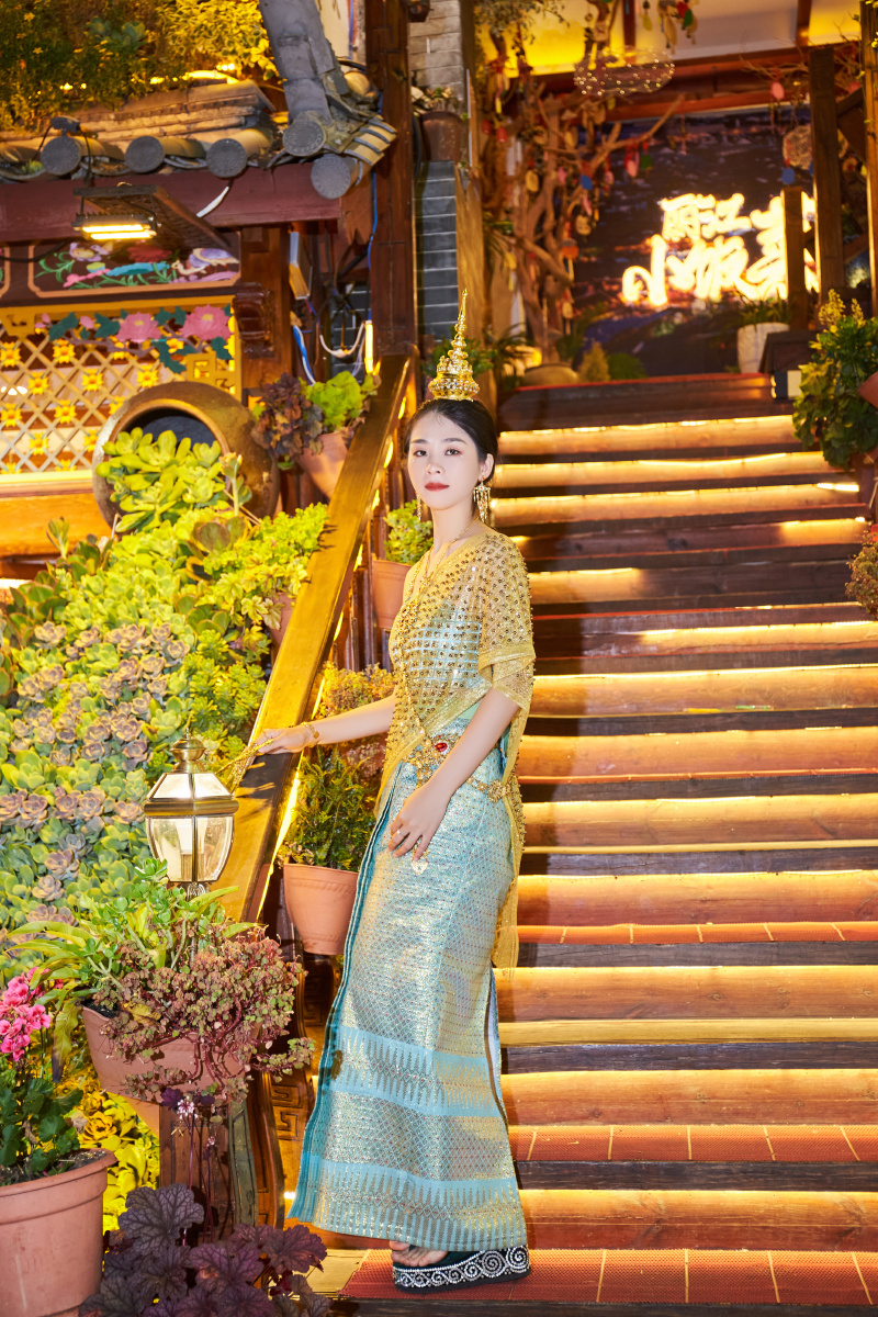 丽江古城傣服写真