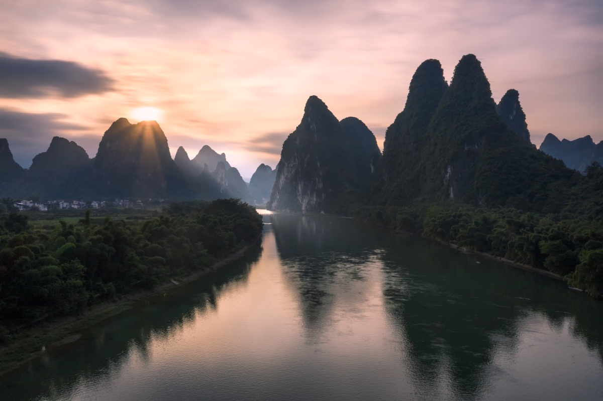 黄布倒影山浮水 - 桂林摄影创作 - 图虫