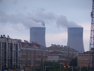 643087