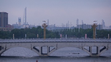 643091