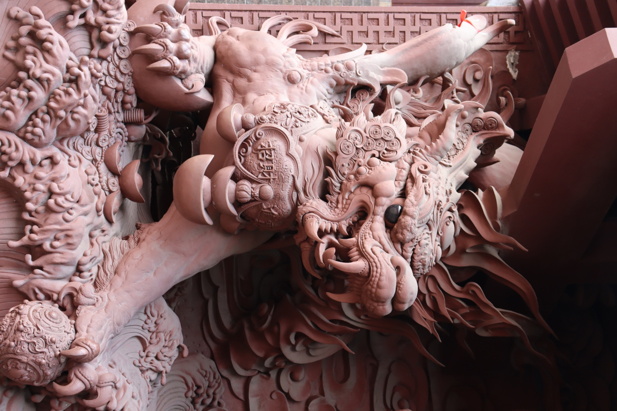 圣水泥塑拍摄地点四川绵阳圣水寺吉祥门