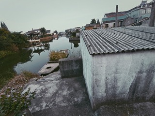 701