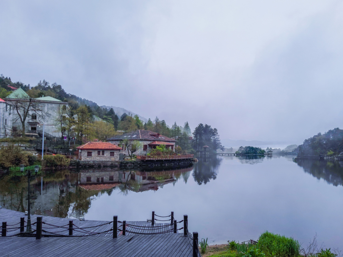 庐山如琴湖