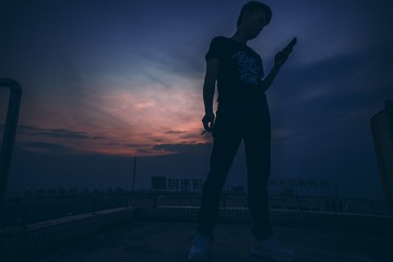 001