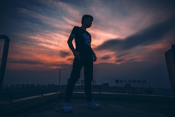 001