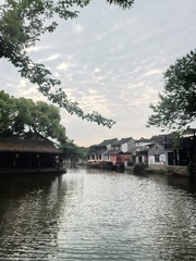 3083674
