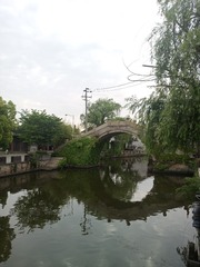 3083941