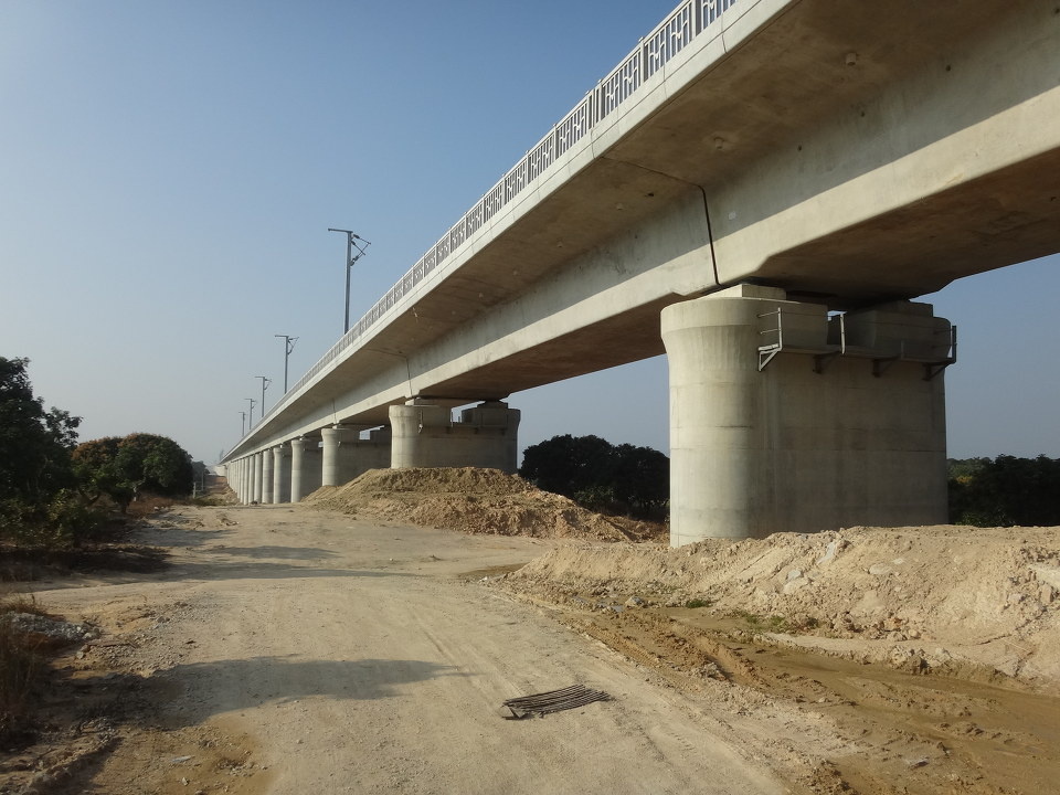 兴建中的深厦铁路