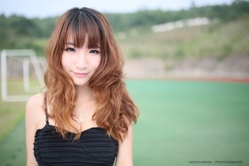 8H3B4600签名.jpg