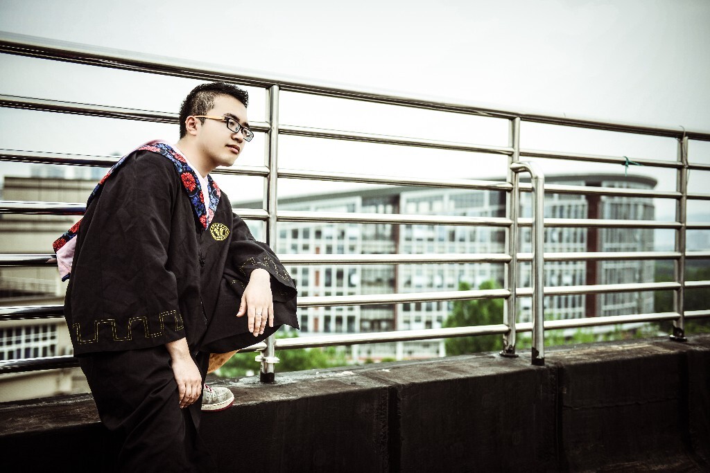 最后一次在宿舍楼顶眺望图书馆