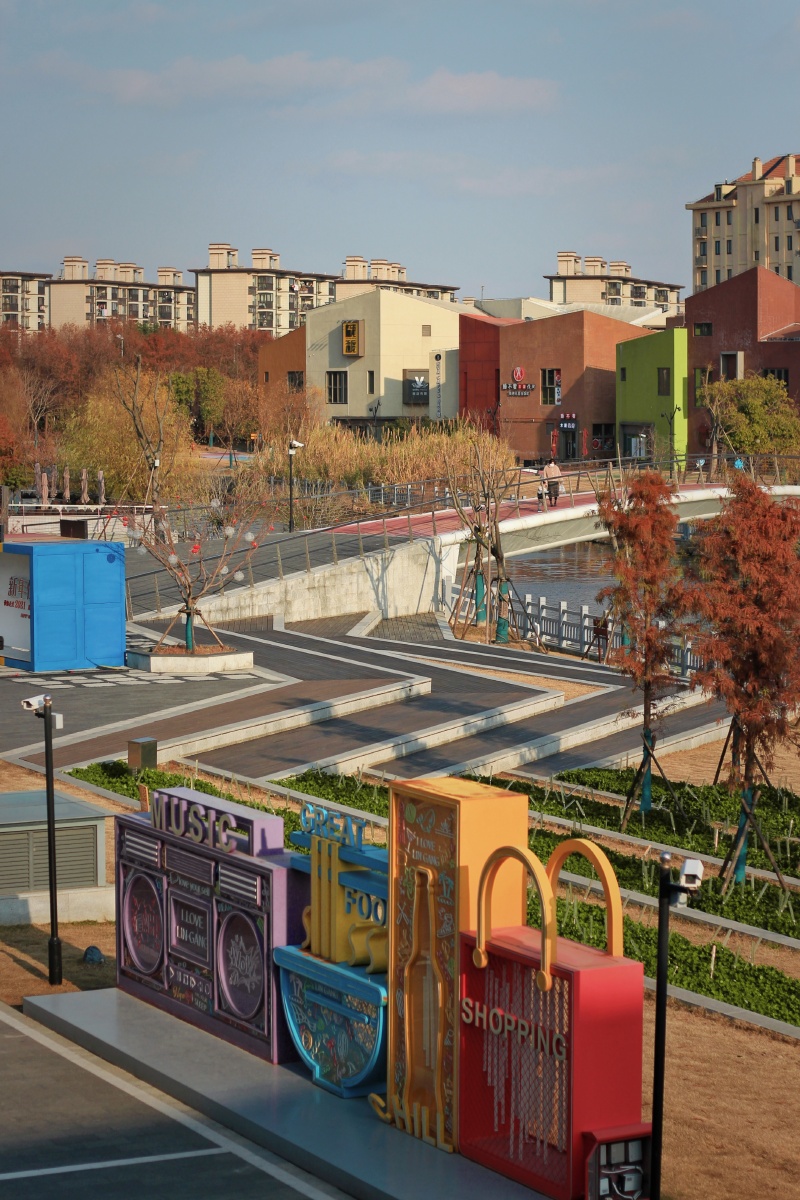 河边的糖果小镇拍自上海浦东临港的欧景小镇