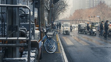410751