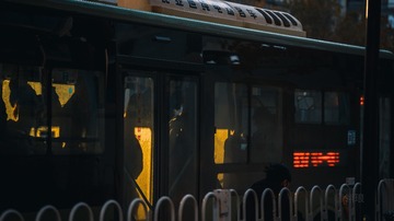 392087