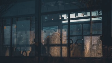 393093