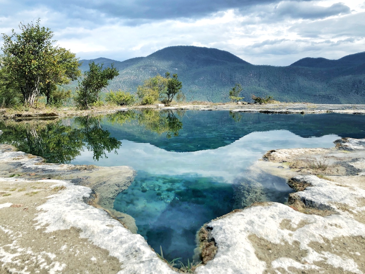 云南香格里拉白水台
