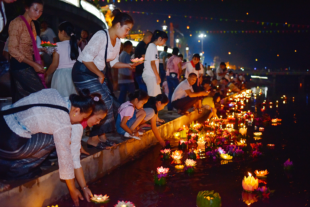 1380泼水节(放水灯)