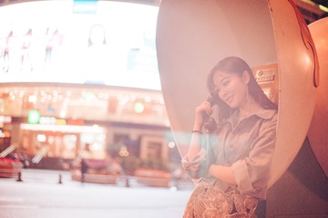 723047