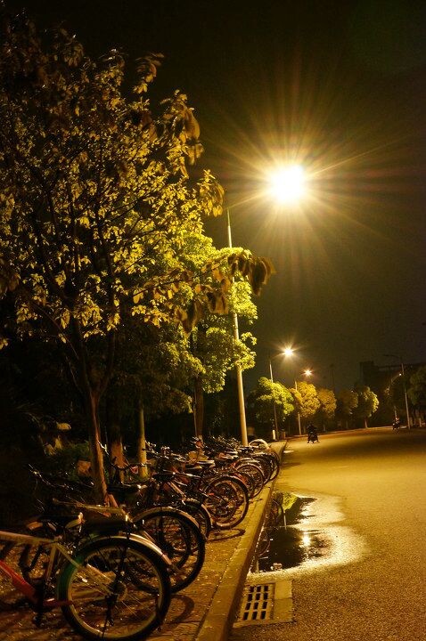 重医缙云 夜<br />
