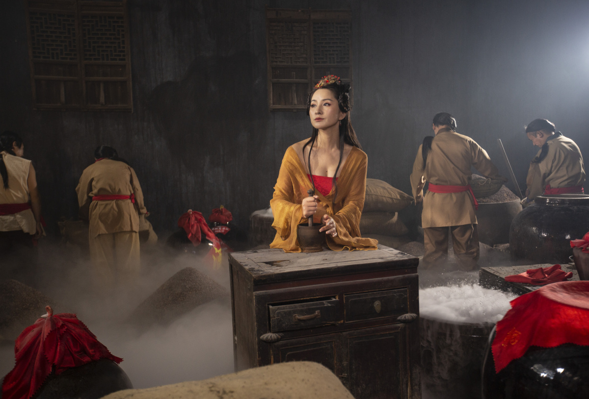 红高梁实景打造古代酿酒的真实场景