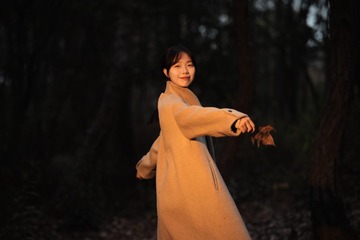 001