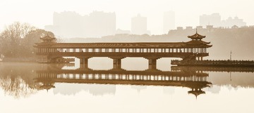 376327