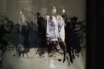 B23A43D7-8F02-4309-A9B6-4A875305480F/L0/001