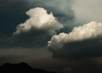 8C5DA9CB-55C1-4C54-9D5B-C73F3D2E7945/L0/001