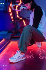 2569821
