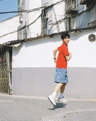 001