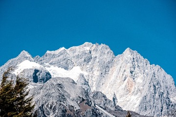 272645