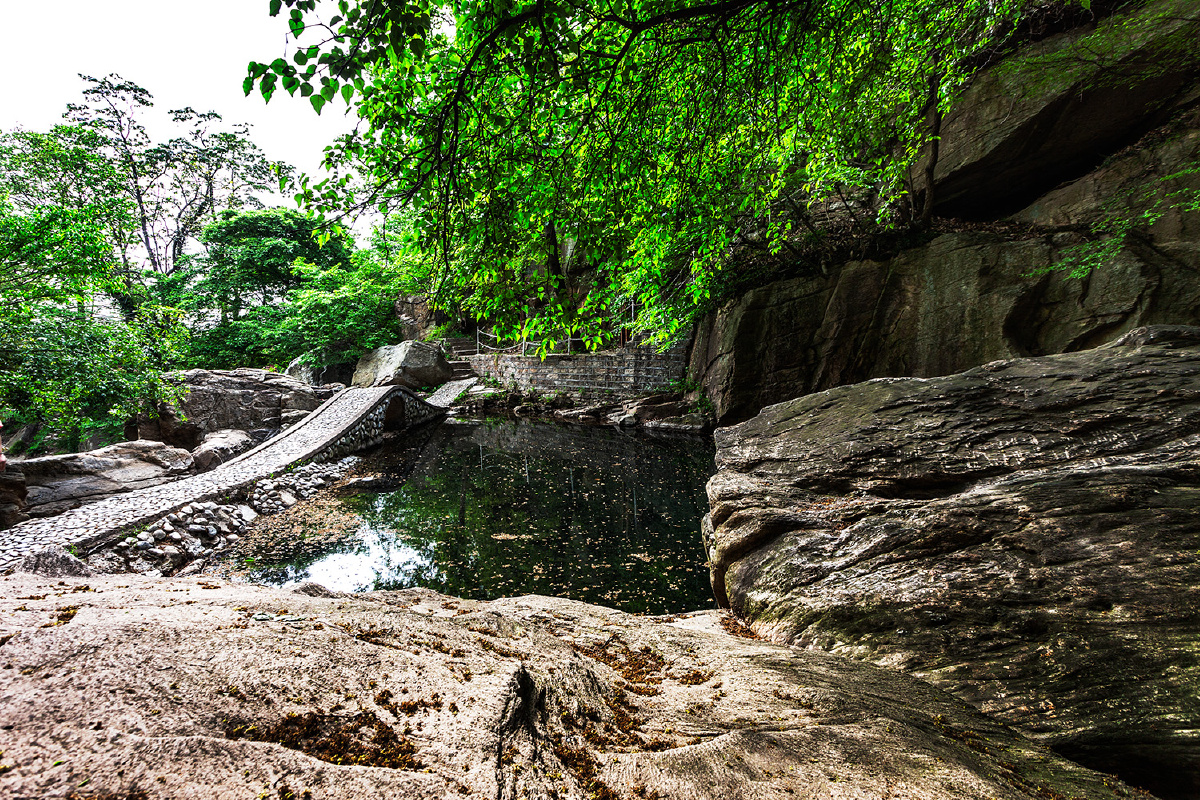 凰窝风景区是江苏省唯一集山海风光于一体的风景区,也是国家级风景区