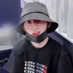 526824