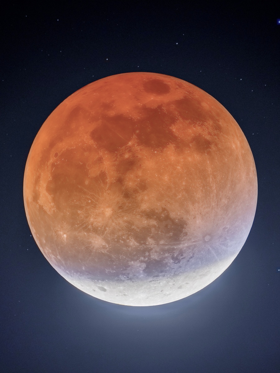 跑3000公里拍的全网最猛月全食血月