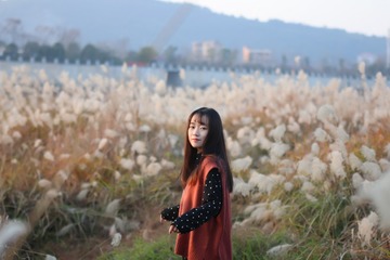 1708261
