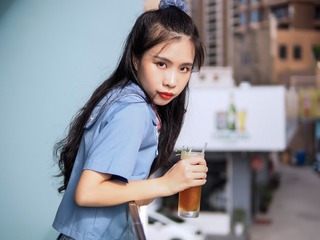 838054
