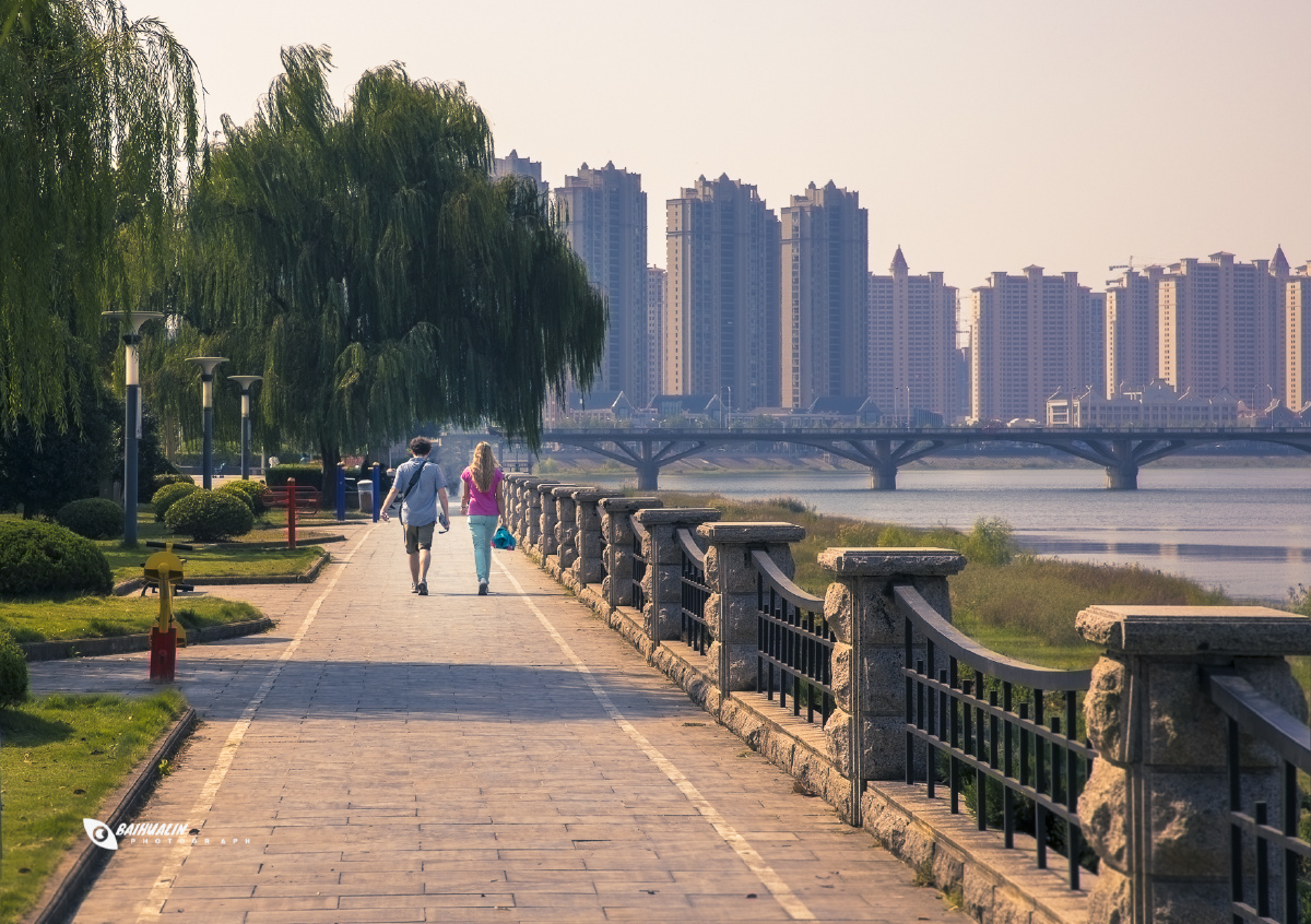 《老淠河岸边》