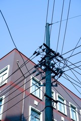 754310
