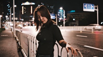 001