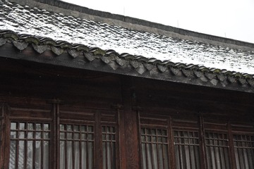 B05E6844-2360-42AC-A345-A80BDD35B0C3/L0/001