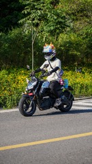 CBA408B4-F344-4EDF-9B98-7A249327686A/L0/001