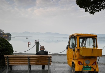 613581
