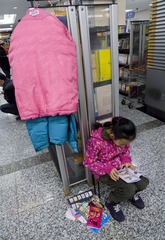 《轻装上阵》2012.12.24拍摄北京西单图书城