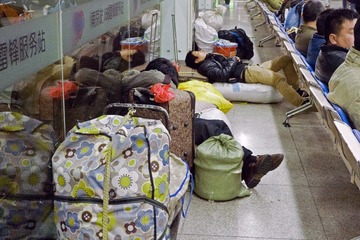 2015.4.6.凌晨2.00拍摄南京火车站
