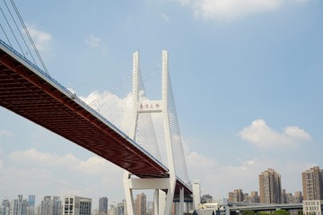 498932