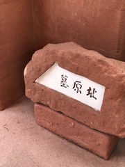 001