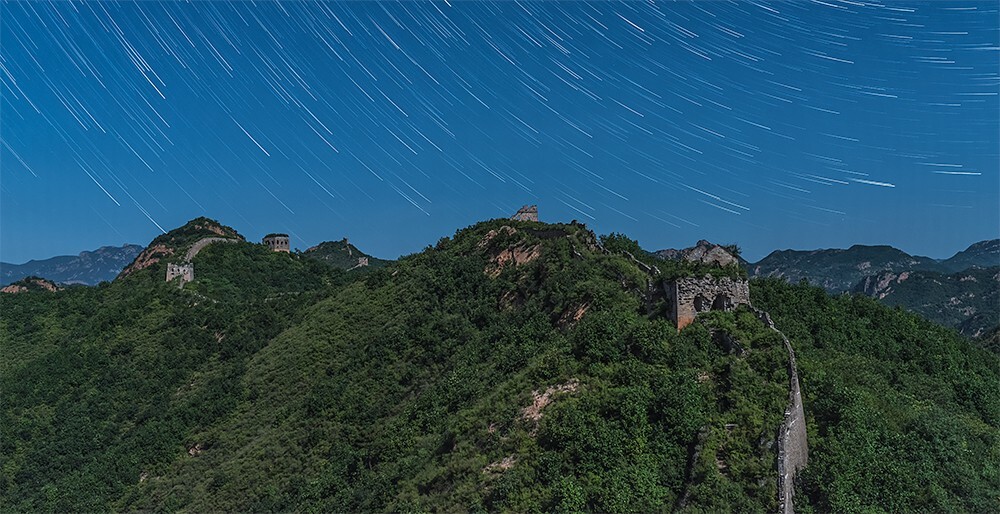 星空下的长城 <br />
LOFTER：<a href="http://835329669.lofter.com/" target="_blank" rel="nofollow">http://835329669.lofter.com/</a><br />
微博@No13QJin
