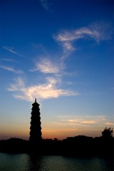 袅袅香烟