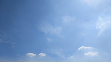 608