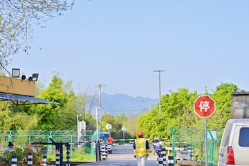 A0A34075-C70F-4F3D-8CF9-D34EAF1E409B/L0/001